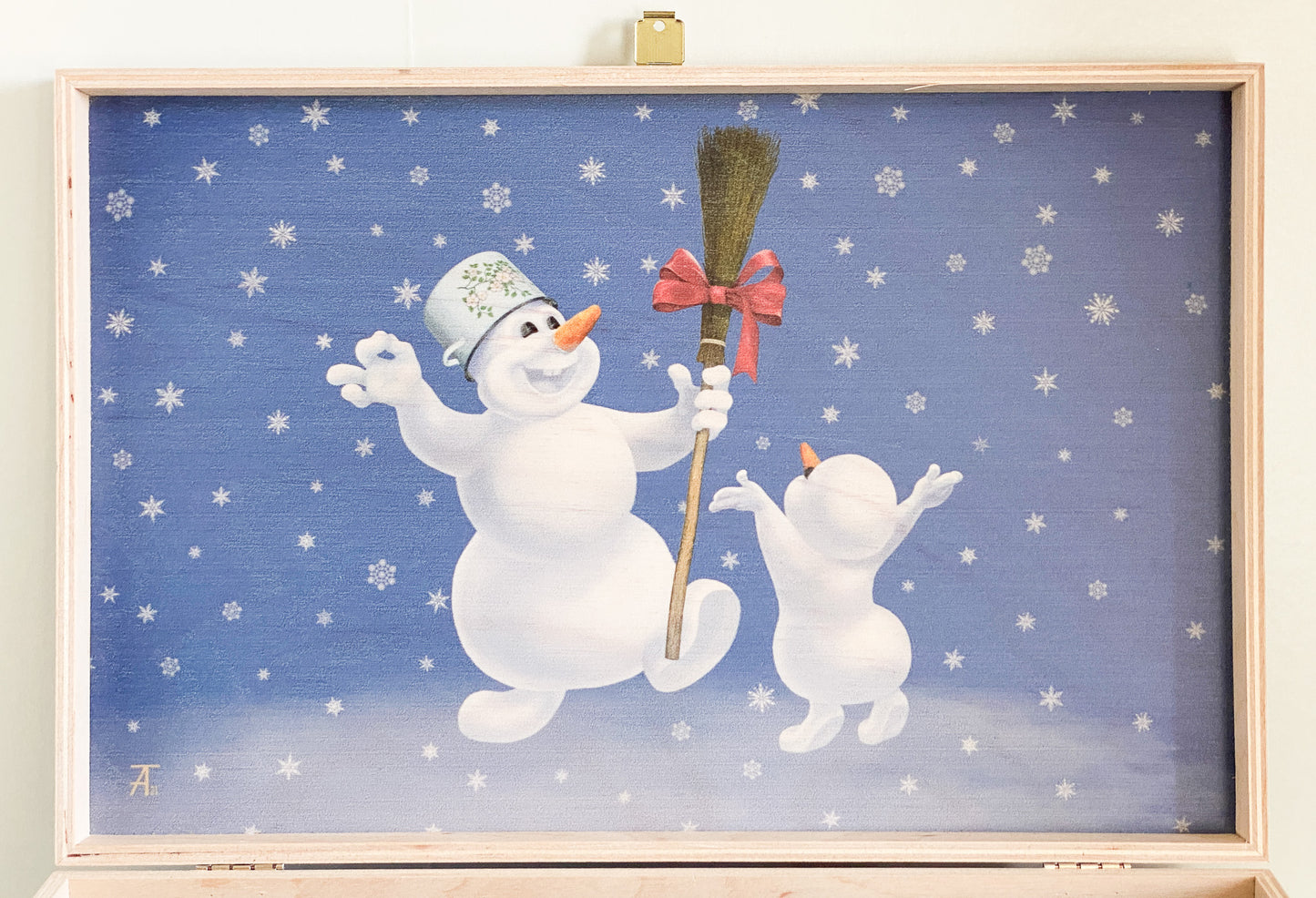 Mama Snowman and Papa Snowman bring the Christmas tree and toys, AtlasArt