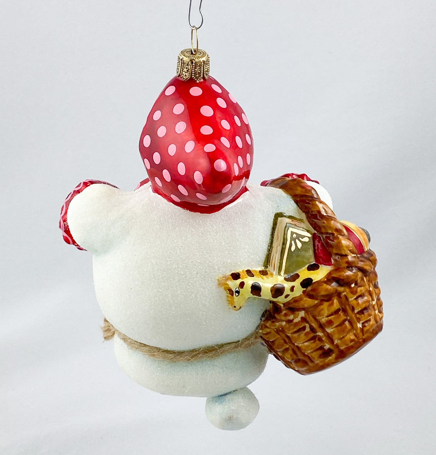 Mama Snowman and Papa Snowman bring the Christmas tree and toys, AtlasArt