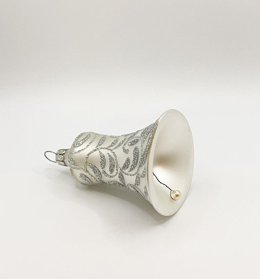 Weihnachtsglöggli weiss matt mit silbernen Blätterranken