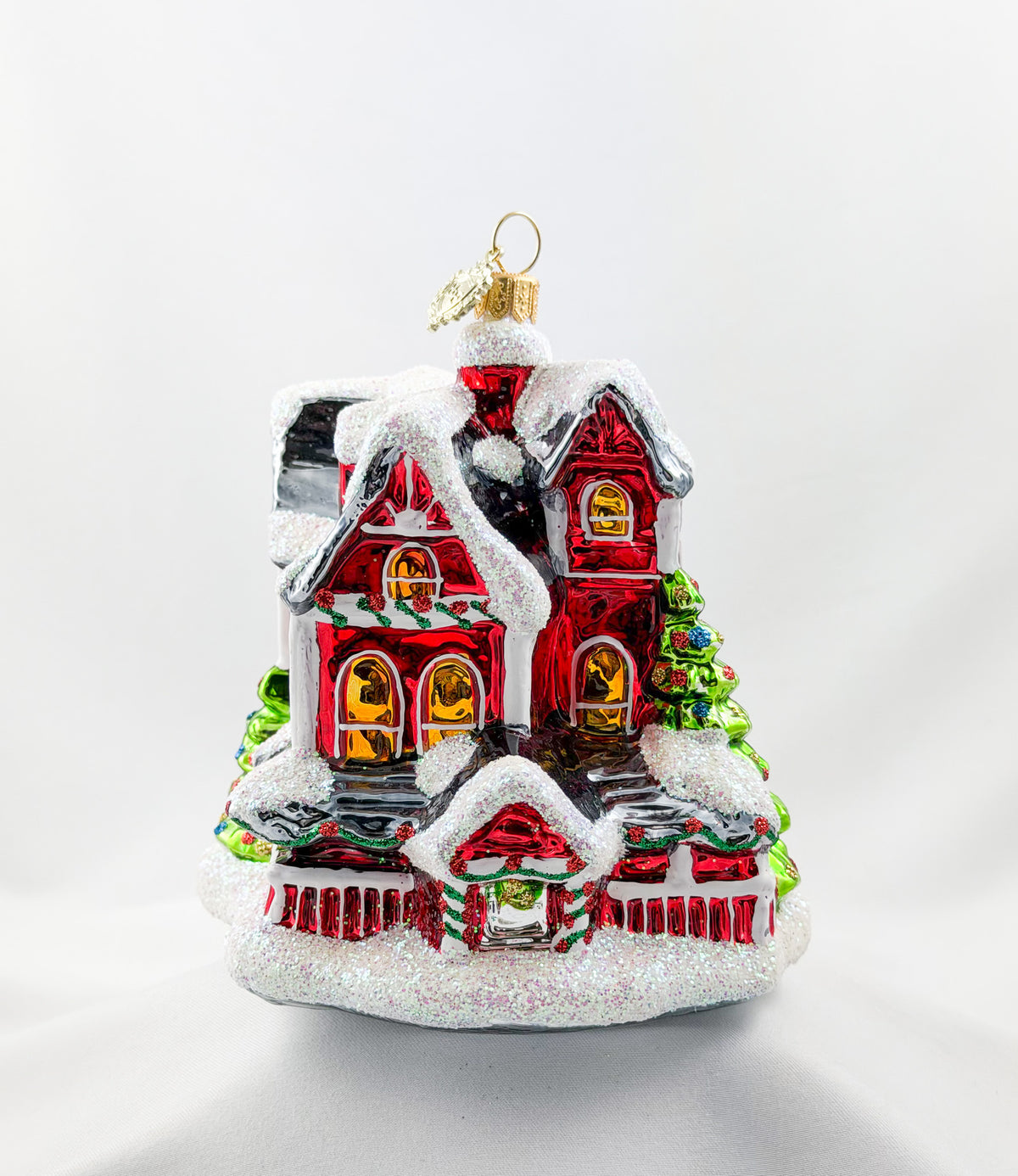Weihnachtlich geschmückte Villa