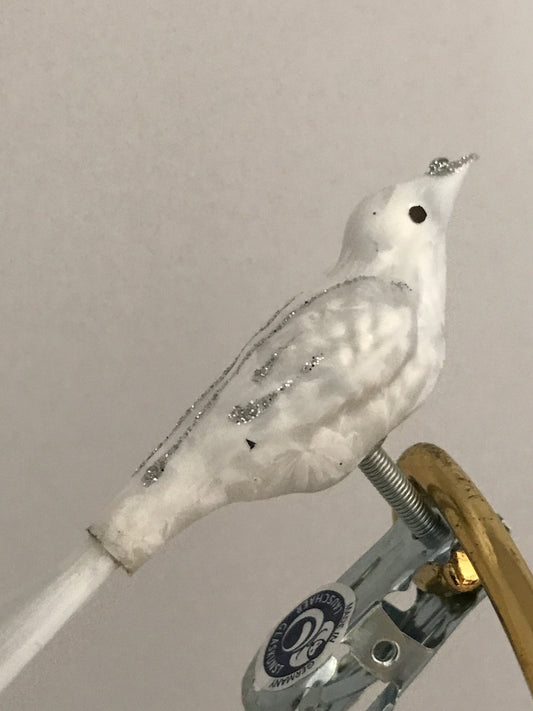 15590