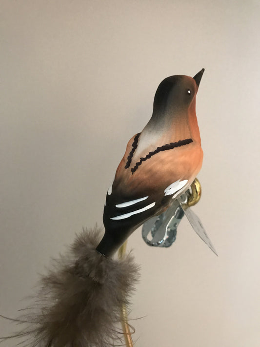 8640