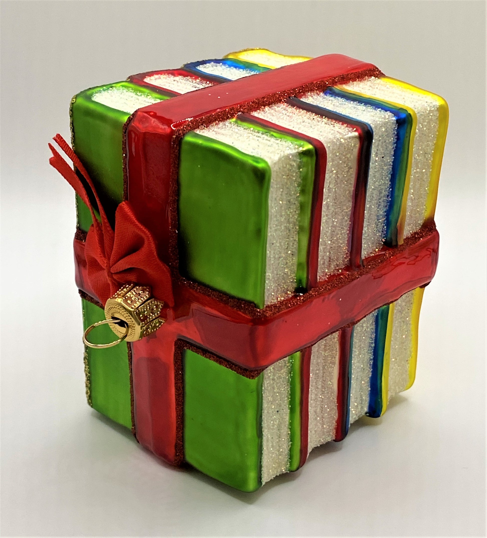 Baumschmuck-Christbaumschmuck-Buecherstapel-Geschenk-weihnachts-deko-ch-Galerie-Luechinger-3