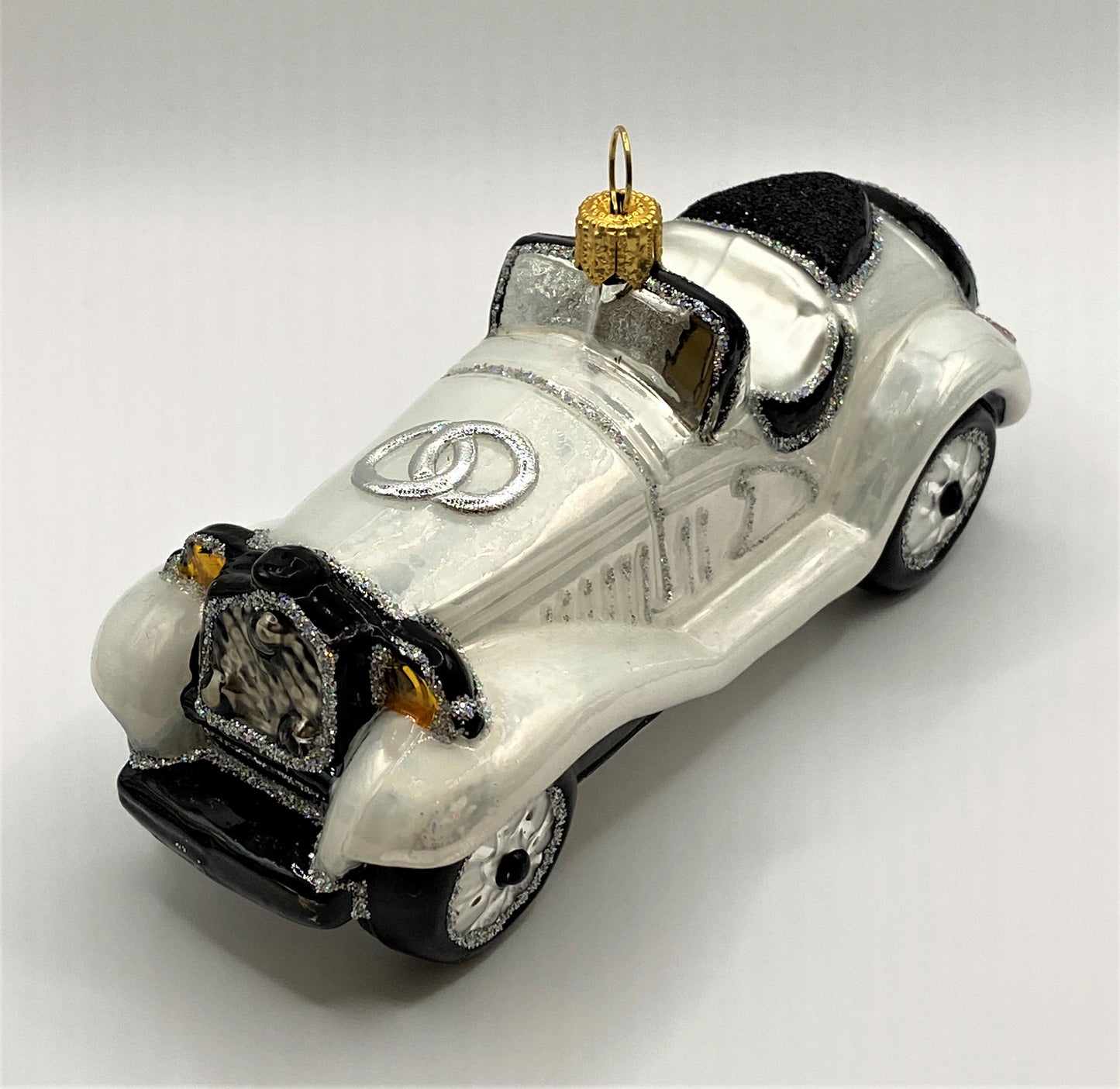 Baumschmuck-Christbaumschmuck-Hochzeitsauto-Just-Married-Vintage-Auto-weihnachts-deko-ch-Galerie-Luechinger-1