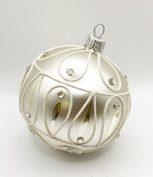 Baumschmuck-Christbaumschmuck-Kugel-weiss-silber-weihnachts-deko-ch-Galerie-Luechinger4