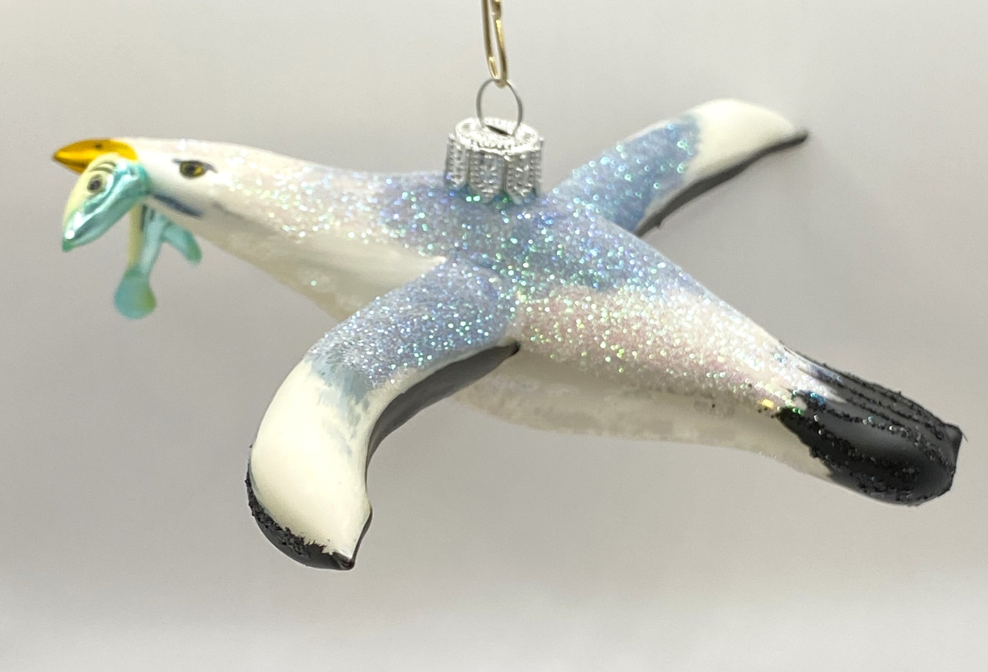 Baumschmuck-Christbaumschmuck-Moewe-Fisch-gefangen-weihnachts-deko-ch-Galerie-L-chinger-IMG_0002