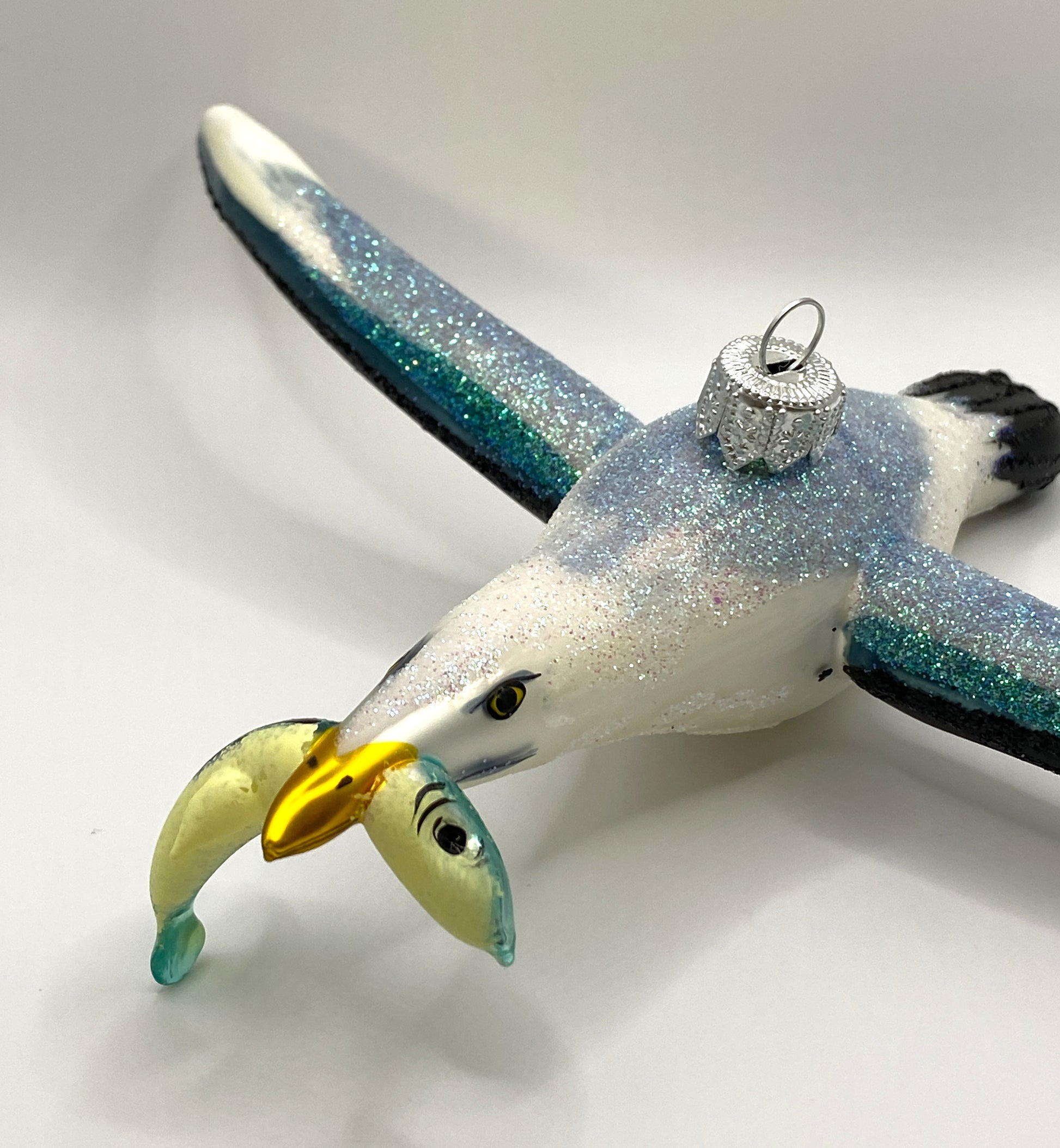 Baumschmuck-Christbaumschmuck-Moewe-Fisch-gefangen-weihnachts-deko-ch-Galerie-L-chinger-IMG_0005