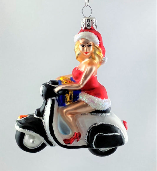 Baumschmuck-Christbaumschmuck-Santa-Girl-Motorroller-Vespa-weihnachts-deko-ch-Galerie-Luechinger-5