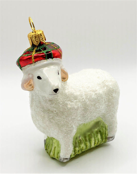 Baumschmuck-Christbaumschmuck-Schaf-karierte-Muetze-Bauernhof-weihnachts-deko-1