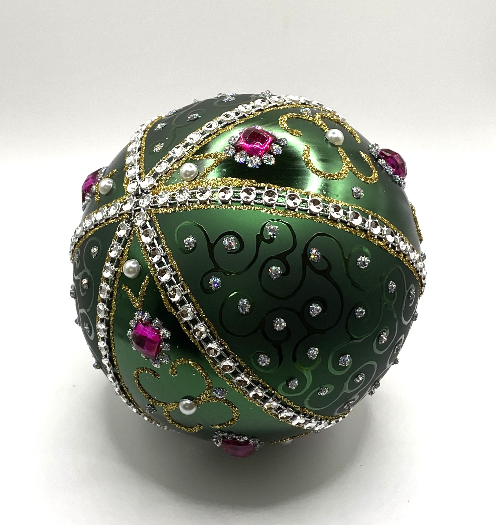 Baumschmuck-Christbaumschmuck-Weihnachts-Kugel-dunkelgruen-Schmucksteine-weihnachts-deko-ch-Galerie-Luechinger-9