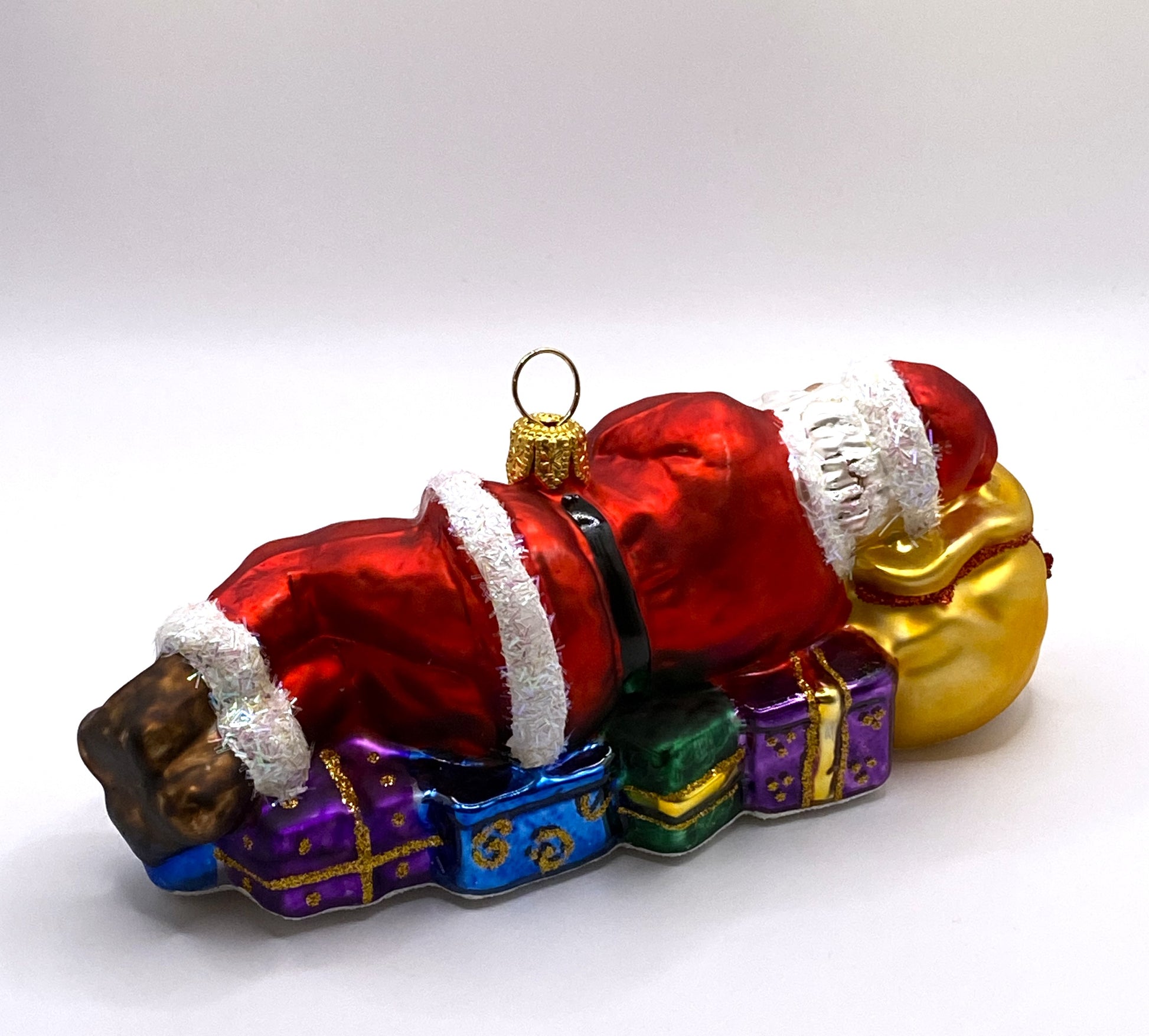 Baumschmuck-Christbaumschmuck-Weihnachtsmann-schlafen-Geschenke-weihnachts-deko-ch-Galerie-Luechinger-3
