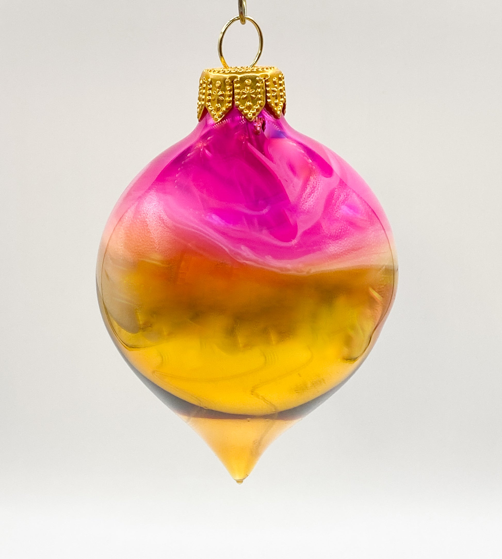 Baumschmuck-Christbaumschmuck-Zapfen-marmoriert-weihnachts-deko-ch-Galerie-Luechinger-ch1
