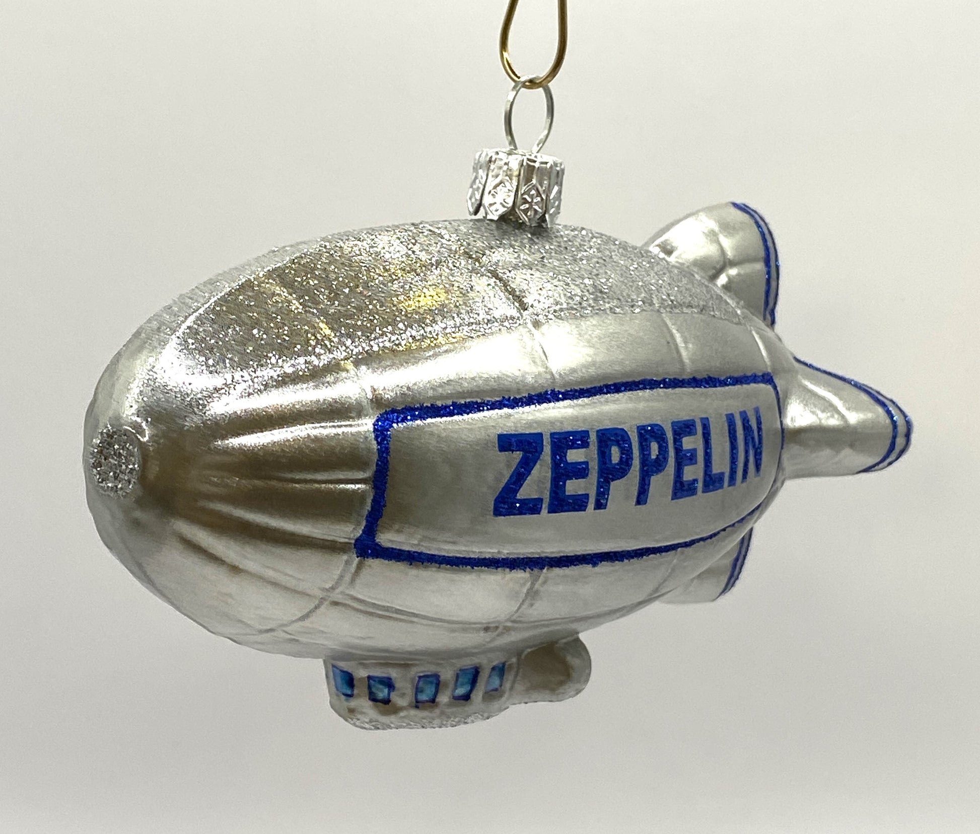 Baumschmuck-Christbaumschmuck-Zeppelin-weihnachts-deko-ch-Galerie-L-chinger-IMG_0002