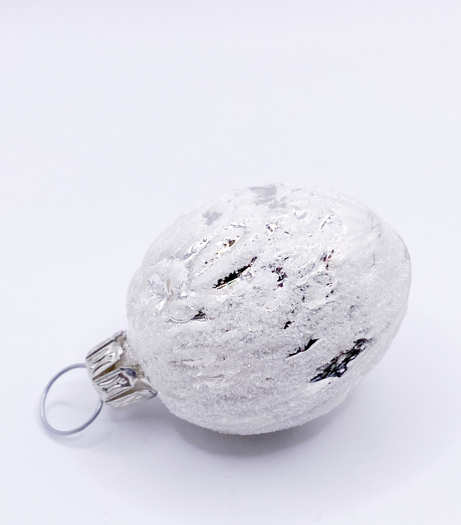 Baumschmuck-Christbaumschmuck-baumnuss-walnuss-weihnachts-deko-ch-Galerie-Luechinger4