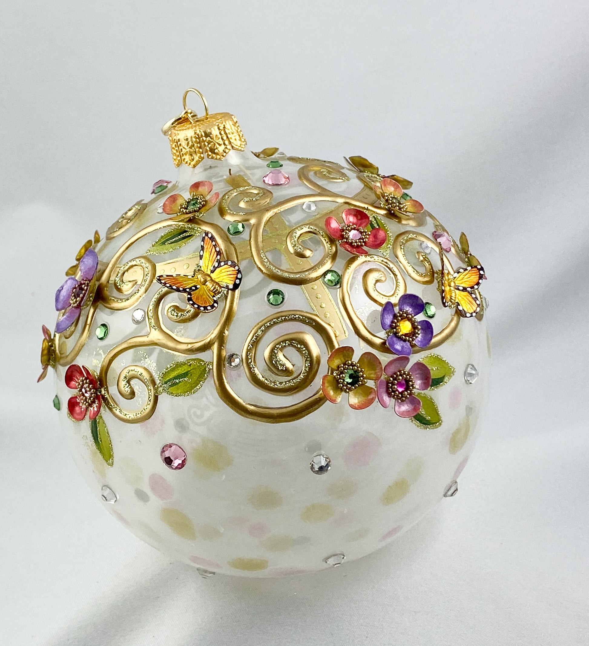Baumschmuck-Christbaumschmuck-bluete-ranken-schmetterling-kugel-weihnachts-deko-ch-Galerie-Luechinger4