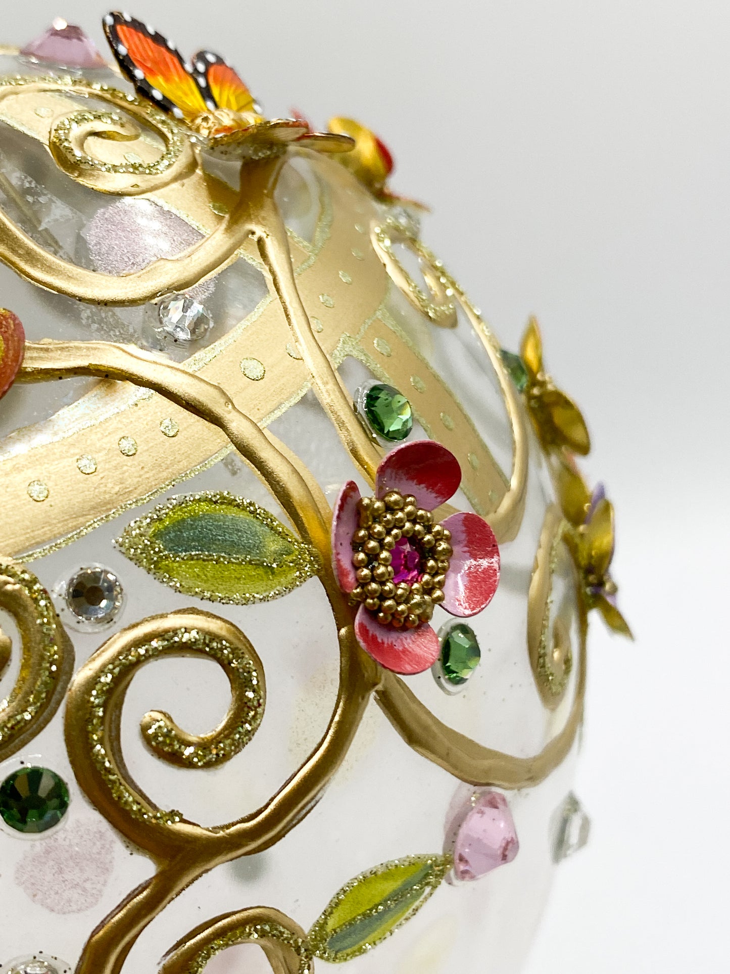 Baumschmuck-Christbaumschmuck-bluete-ranken-schmetterling-weihnachts-deko-ch-Galerie-Luechinger3
