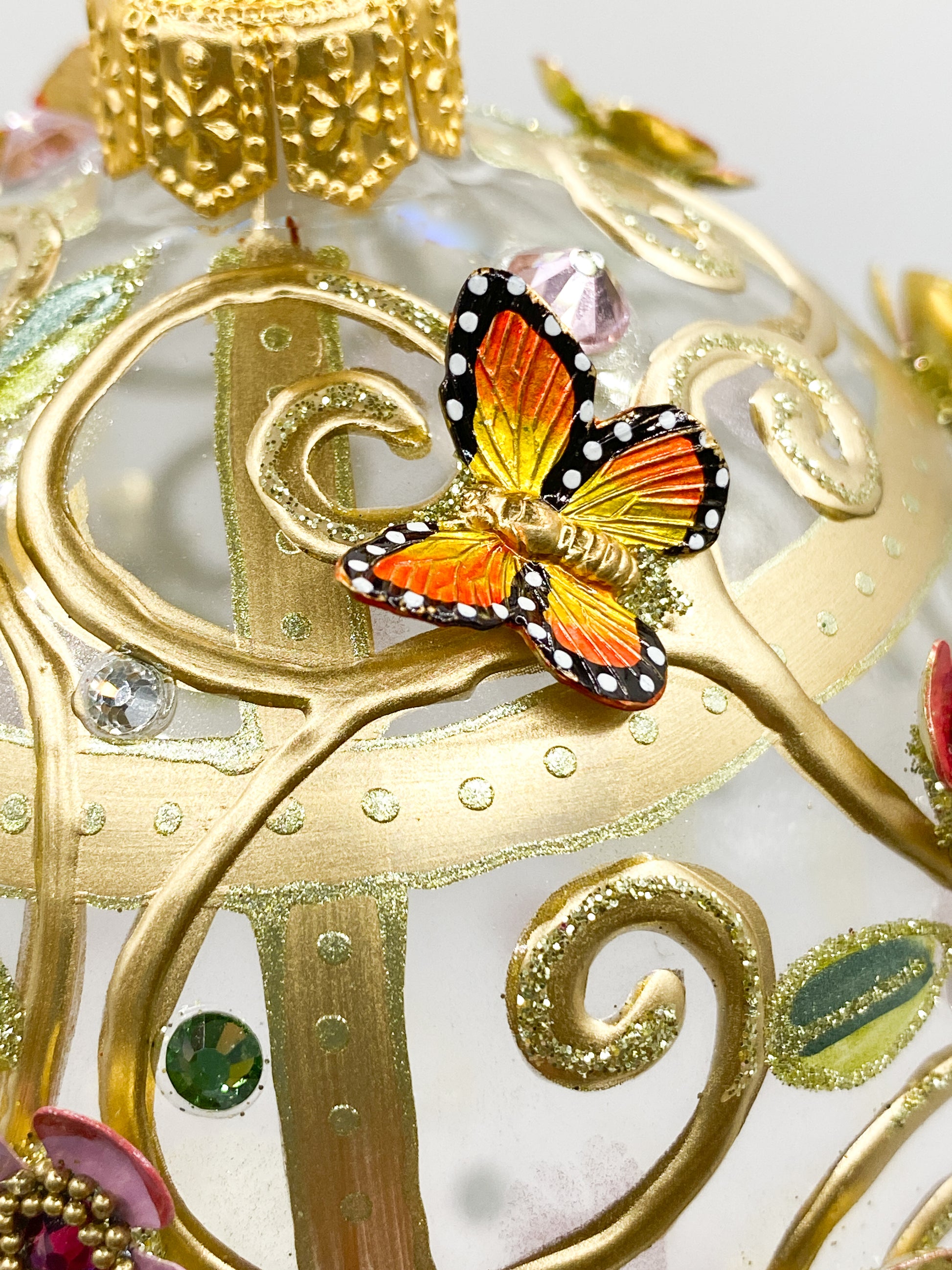 Baumschmuck-Christbaumschmuck-bluete-ranken-schmetterling-weihnachts-deko-ch-Galerie-Luechinger8