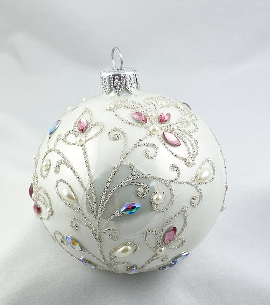 Baumschmuck-Christbaumschmuck-christbaumkugel-weiss-blueten-weihnachts-deko-ch-Galerie-Luechinger5