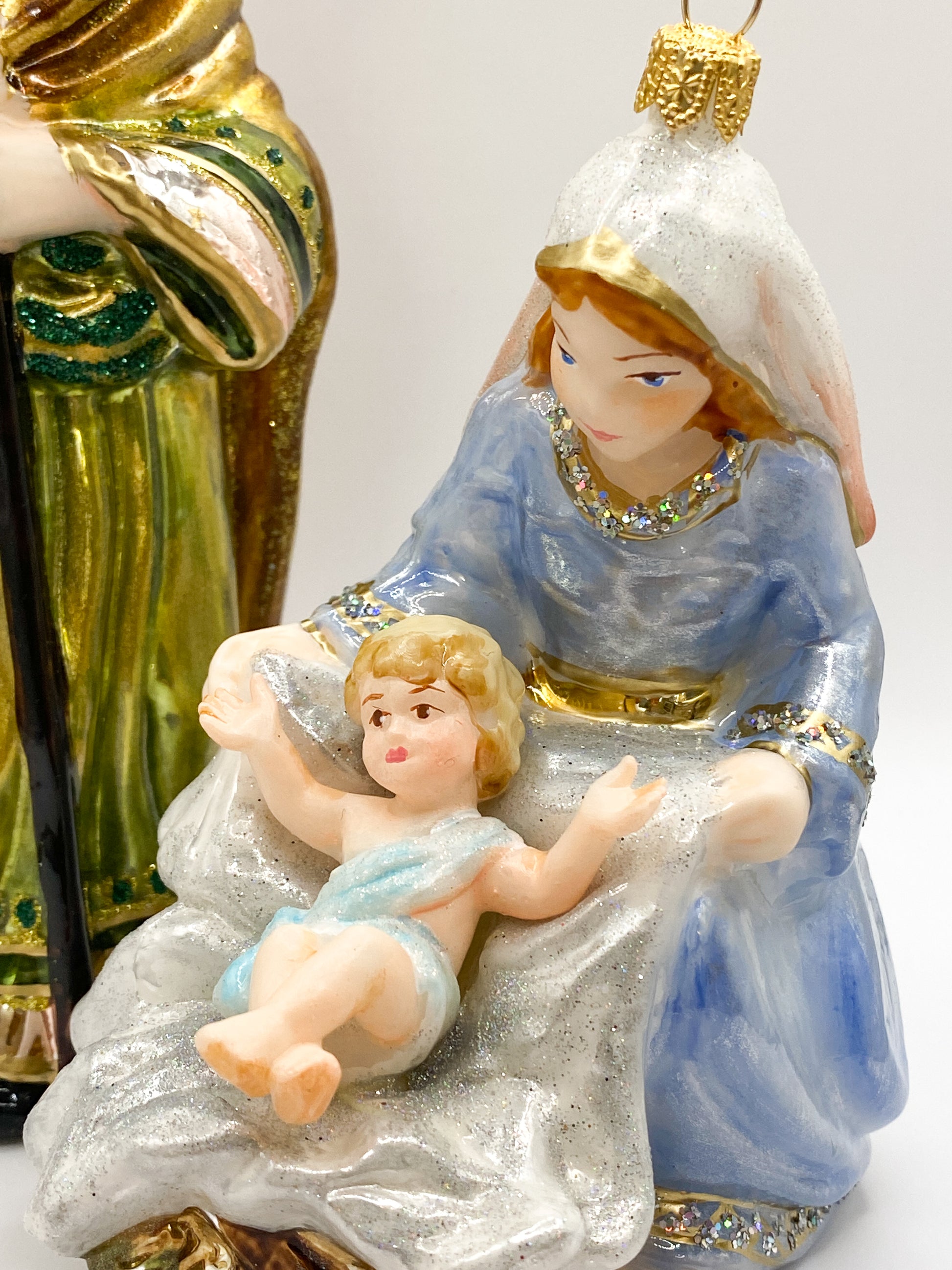 Baumschmuck-Christbaumschmuck-heilige-familie-krippe-jesuskind-maria-josef-mostowski-komozja-weihnachts-deko-ch-Galerie-Luechinger2