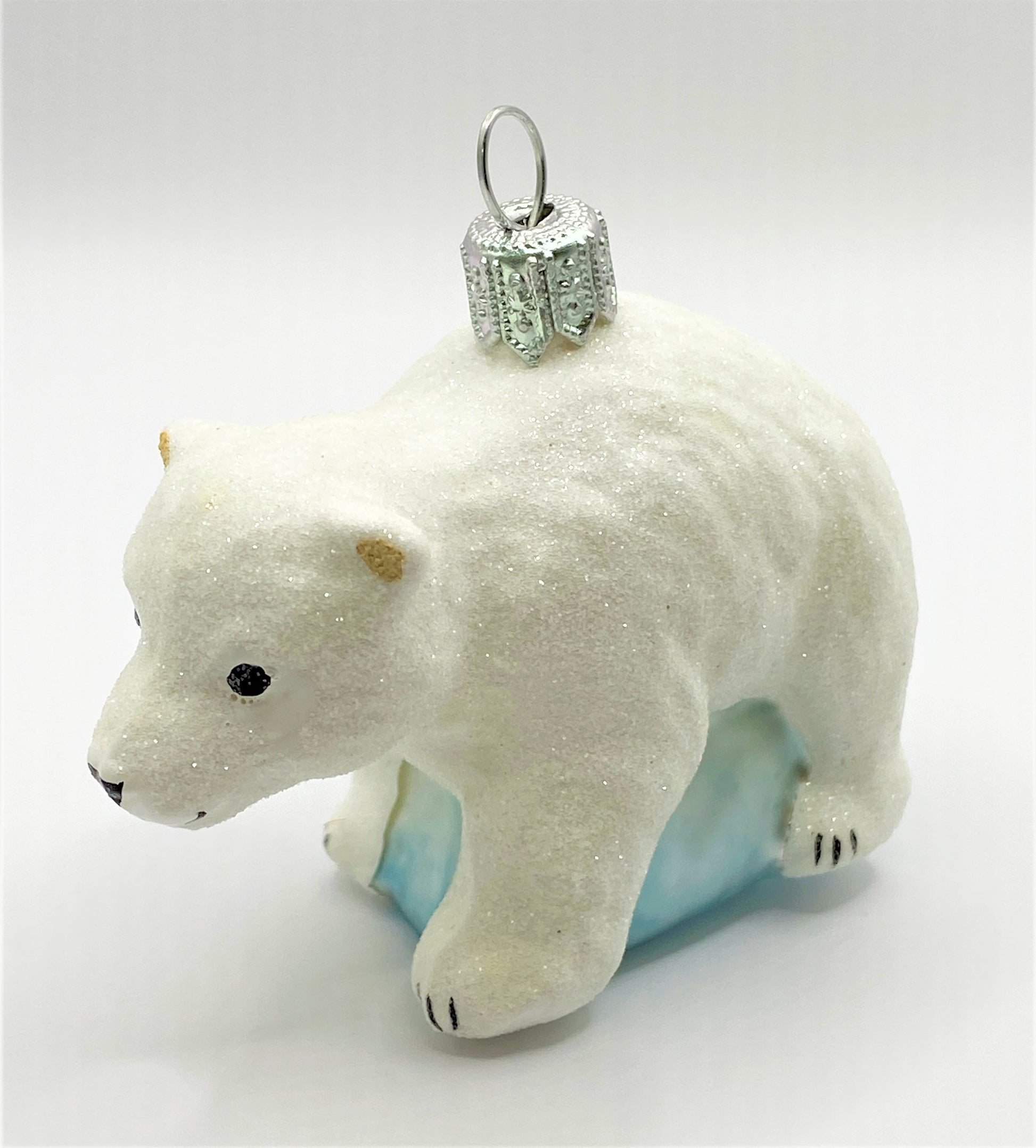 Baumschmuck-Christbaumschmuck-junger-Eisbaer-Nordpol-Arktis-weihnachts-deko-ch-Galerie-Luechinger-1