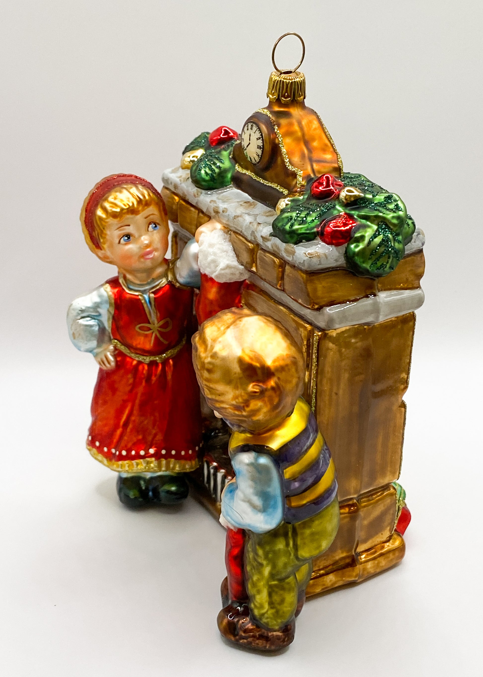Baumschmuck-Christbaumschmuck-kinder-kamin-feuer-weihnachtsstrumpf-weihnachtssocke-mostowski-komozja-weihnachts-deko-ch-Galerie-Luechinger3