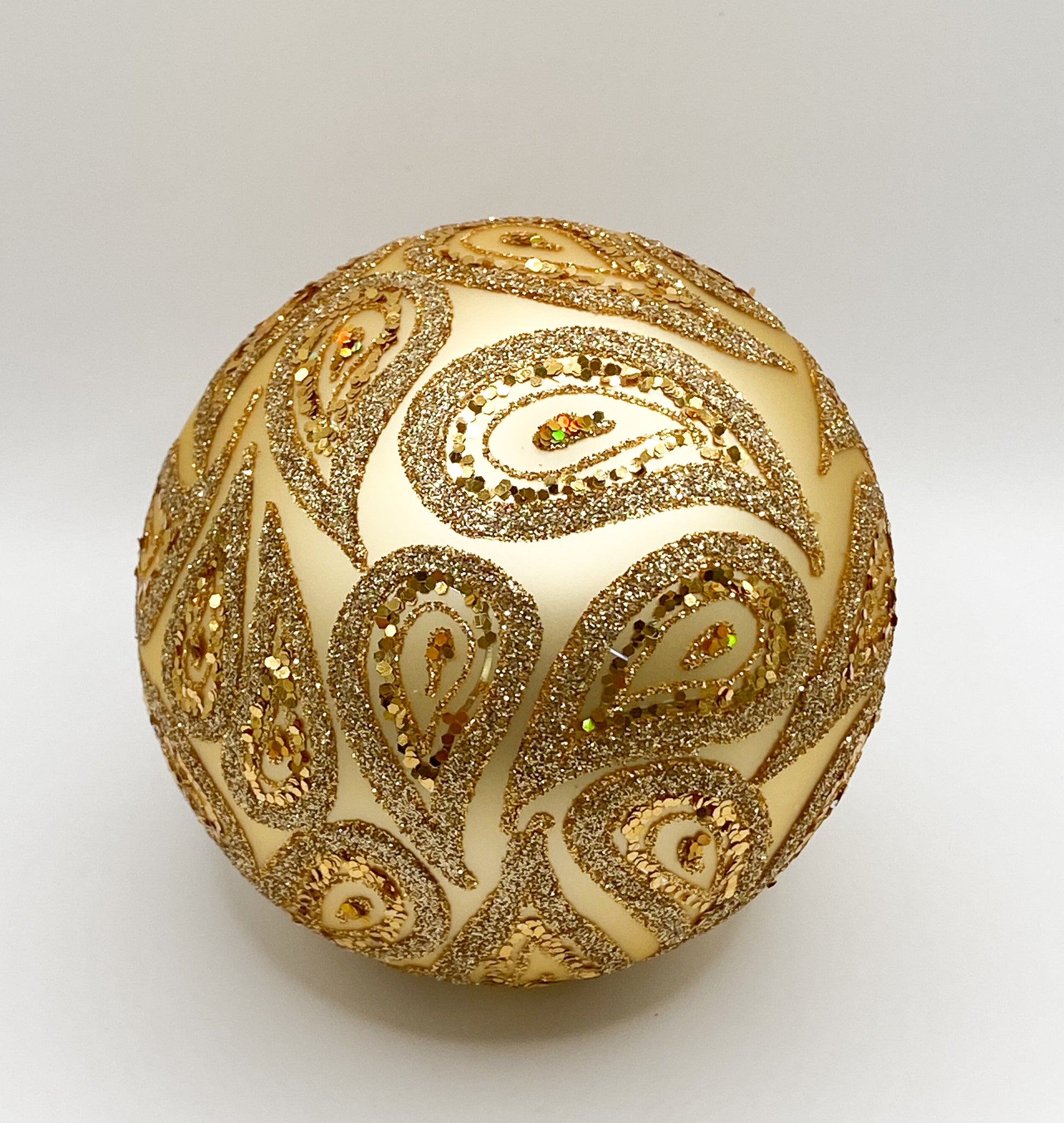 Baumschmuck-Christbaumschmuck-kugel-gold-paisley-weihnachts-deko-ch-Galerie-Luechinger2