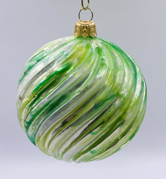 Baumschmuck-Christbaumschmuck-kugel-marmoriert-gruen-weihnachts-deko-ch-Galerie-Luechinger3