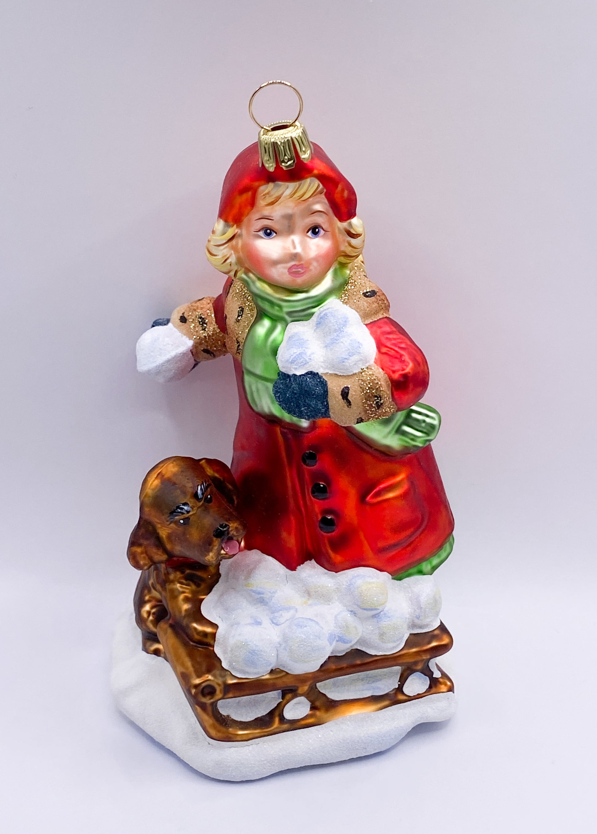 Baumschmuck-Christbaumschmuck-maedchen-schlitten-schneeball-weihnachts-deko-ch-Galerie-Luechinger