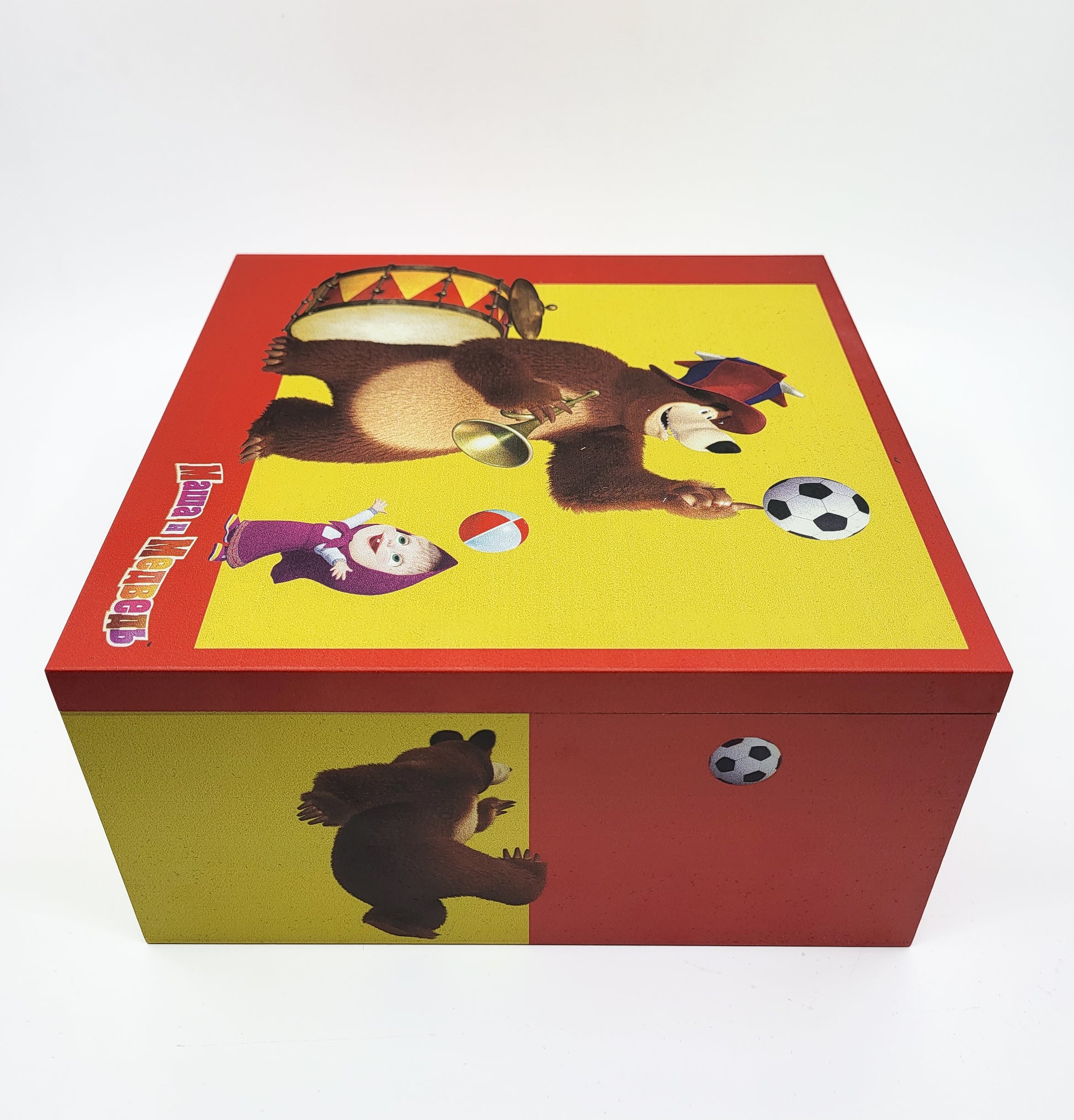 Baumschmuck-Christbaumschmuck-mascha-baer-fussball-atlasart-weihnachts-deko-ch-Galerie-Luechinger4