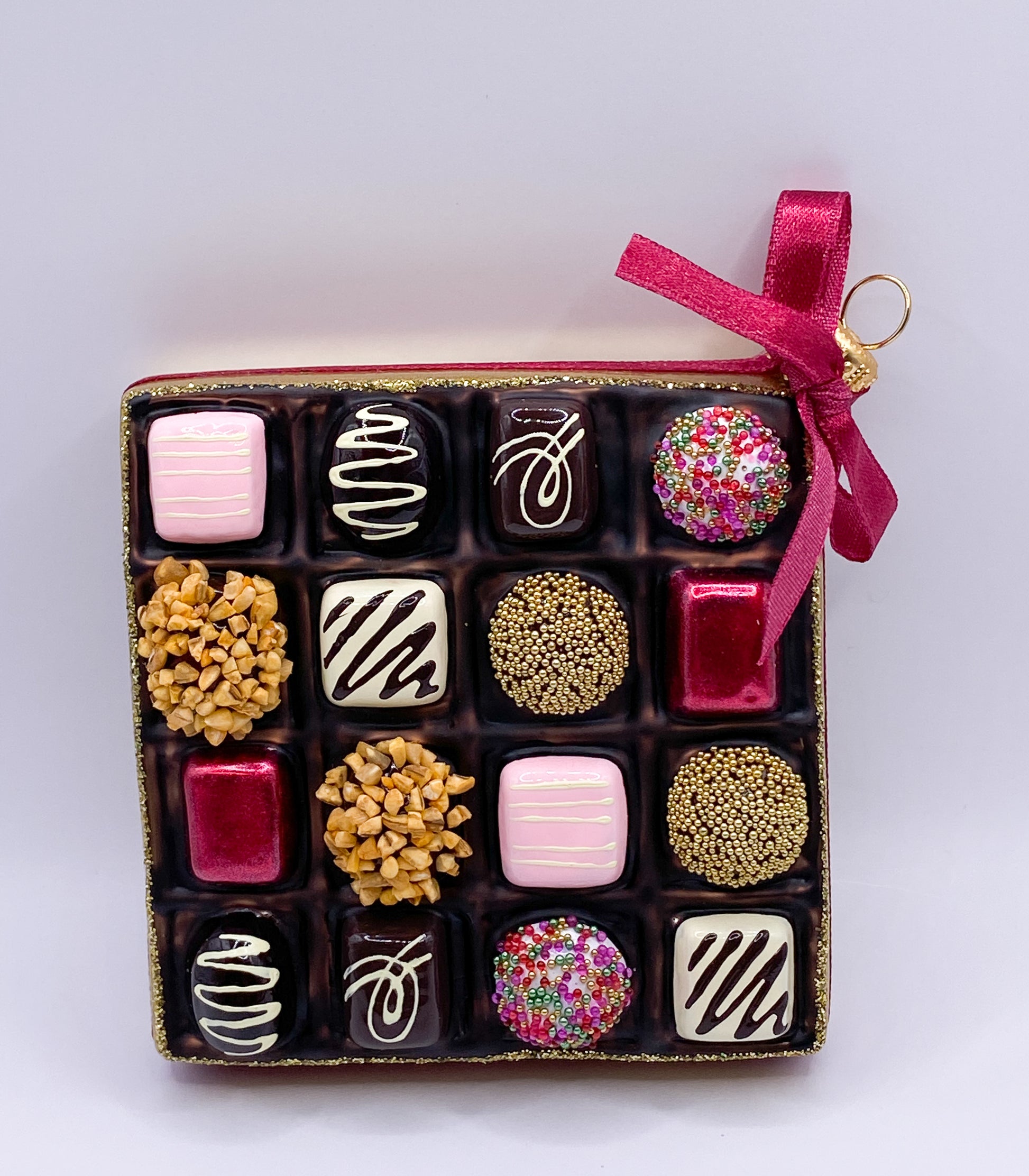 Baumschmuck-Christbaumschmuck-praline-konfekt-suess-schokolade-weihnachts-deko-ch-Galerie-Luechinger3