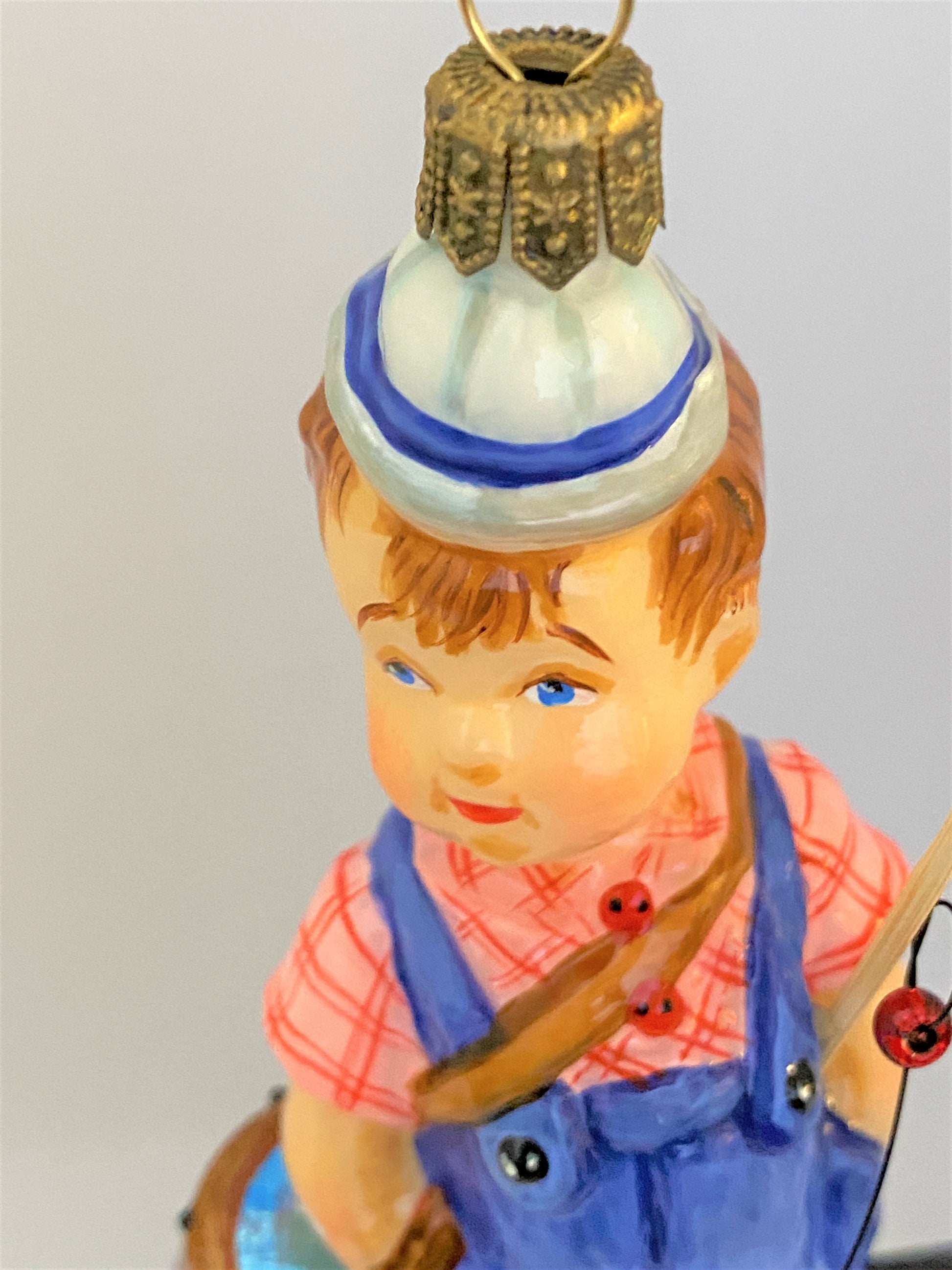 Weihnachtsschmuck-Christbaumschmuck-AtlasArt-Fischerjunge-Dackel-Fischerrute-weihnachts-deko-ch-Galerie-LuechingerIMG_0002