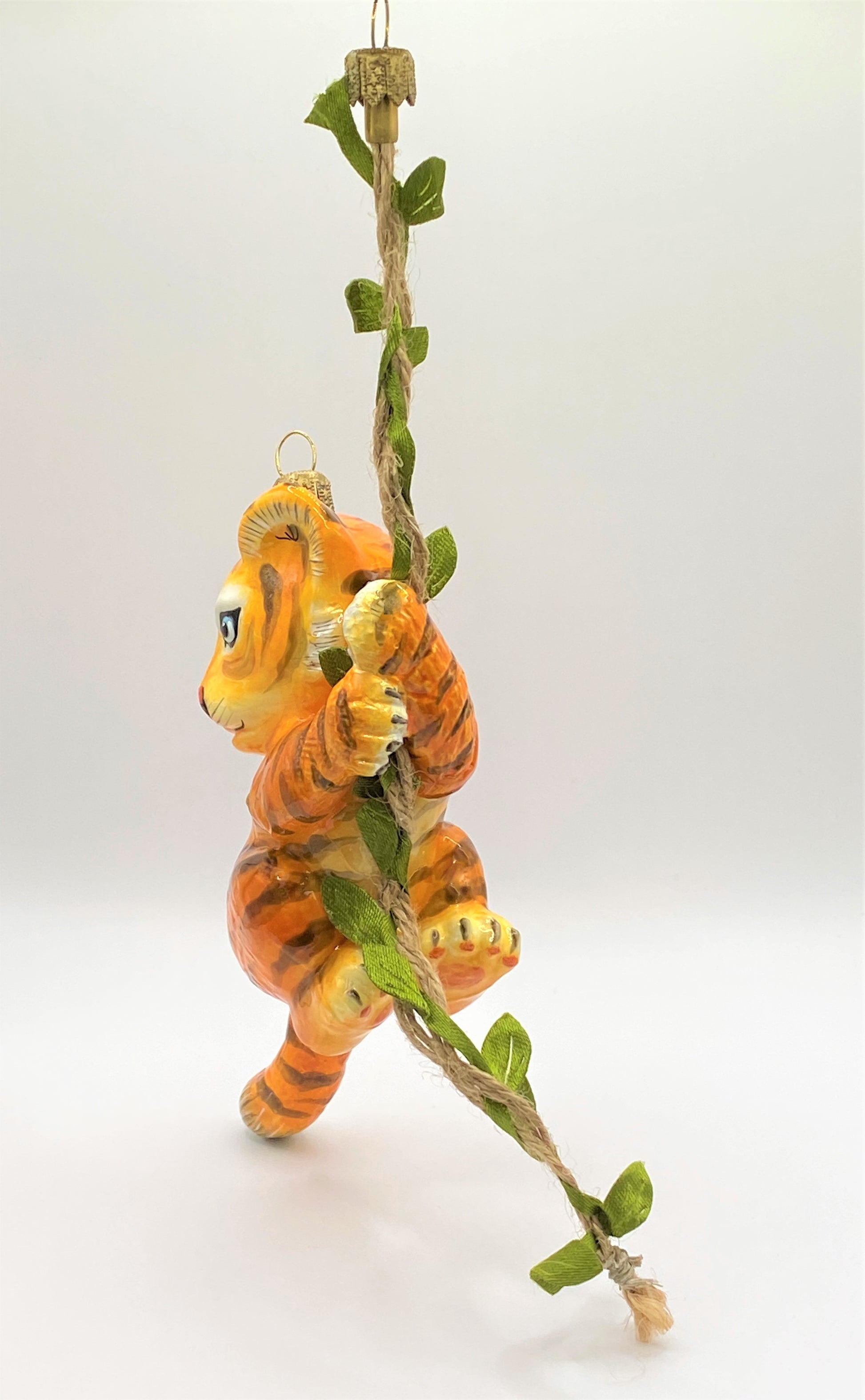Weihnachtsschmuck-Christbaumschmuck-AtlasArt-Kleiner-Tiger-Klettern-Liane-weihnachts-deko-ch-Galerie-LuechingerIMG_0006