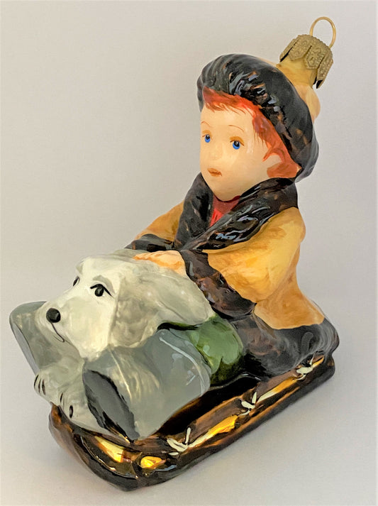 Weihnachtsschmuck-Christbaumschmuck-AtlasArt-Knabe-Hund-Schlittenfahrt-weihnachts-deko-ch-Galerie-LuechingerIMG_0001