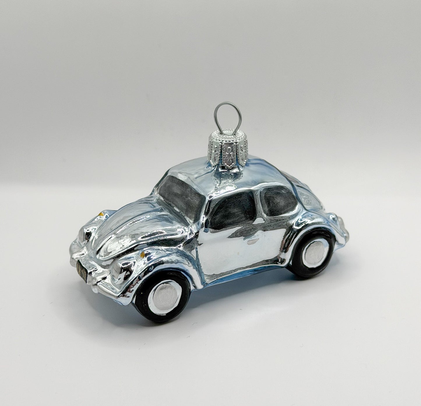 VW Beetle white