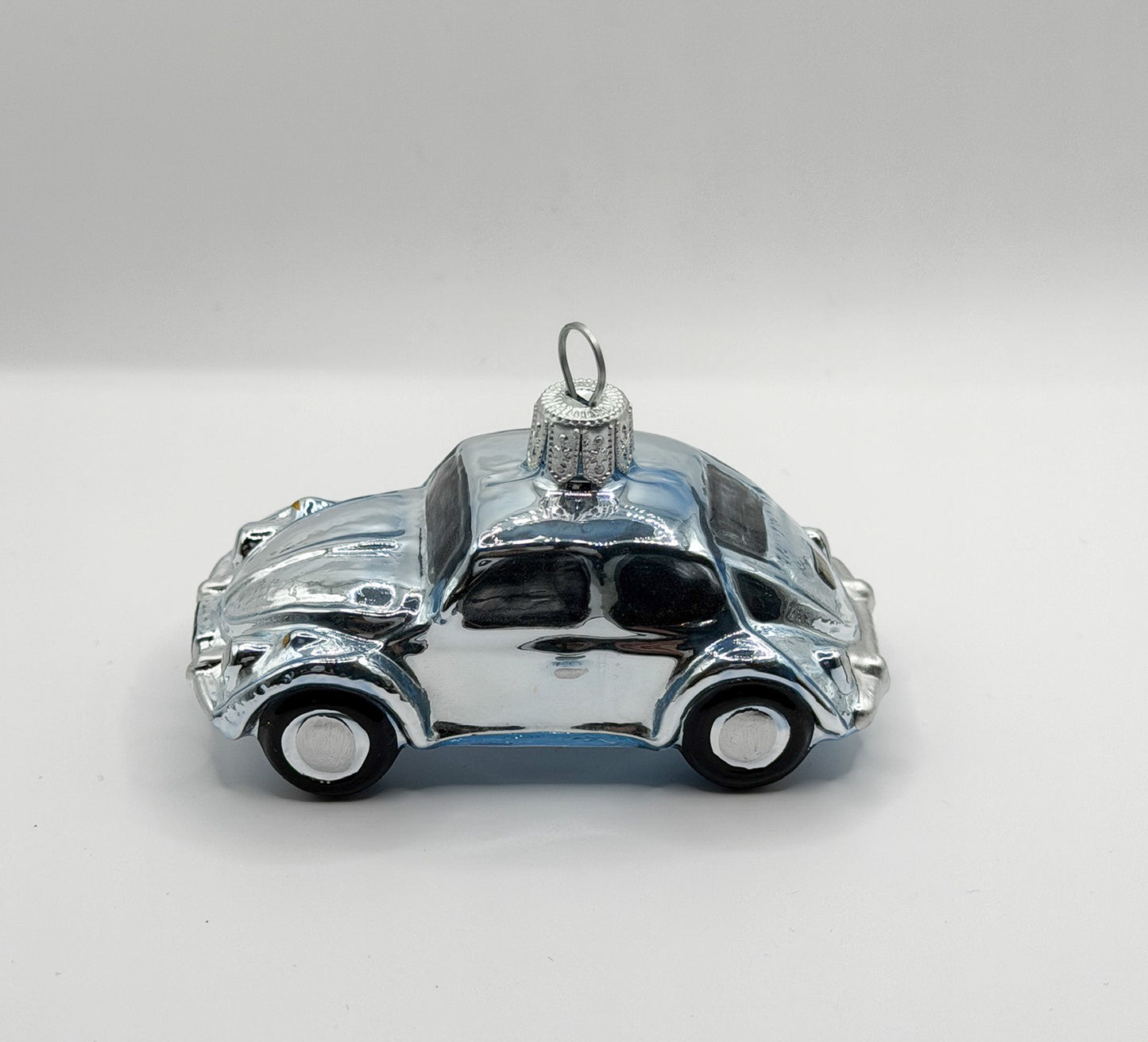 VW Beetle white
