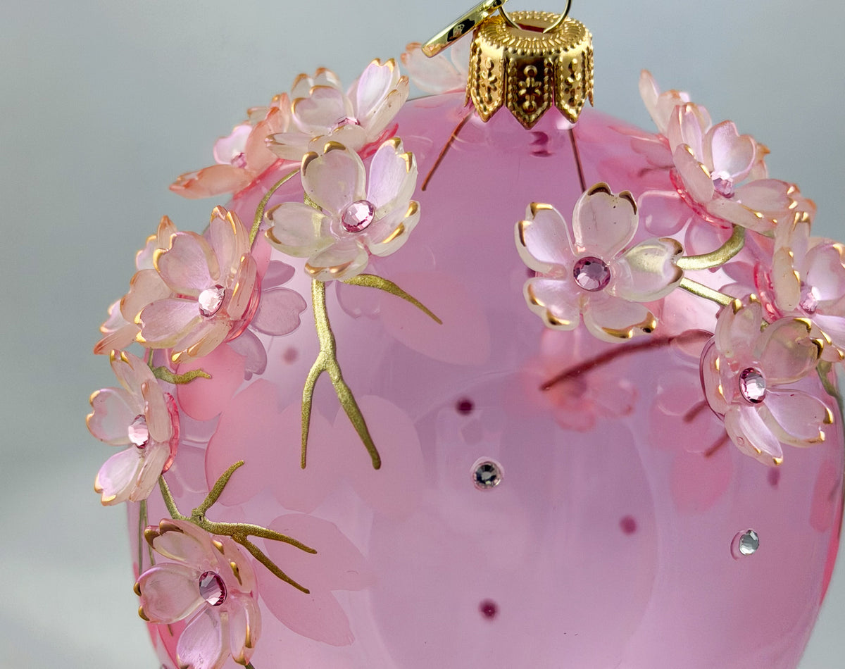 Grosse Tropfenform in Hellrosa transparent mit vielen Blüten, GlitterLab