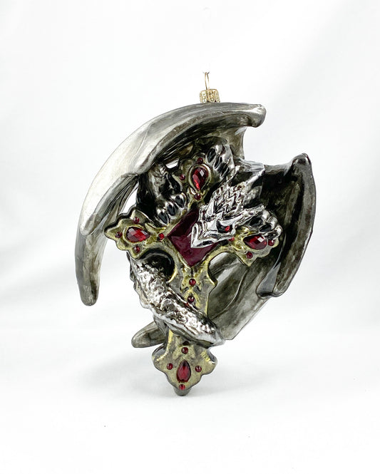 Feuriger Drachen umschlingt das Kreuz, AtlasArt