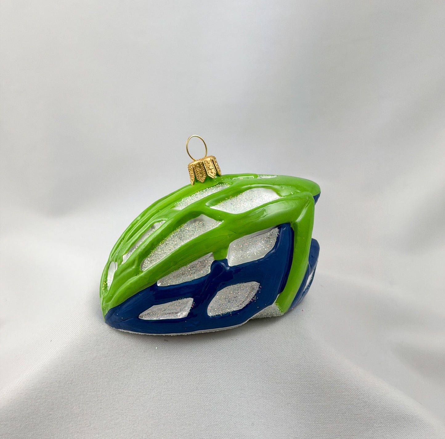 Green cycling helmet