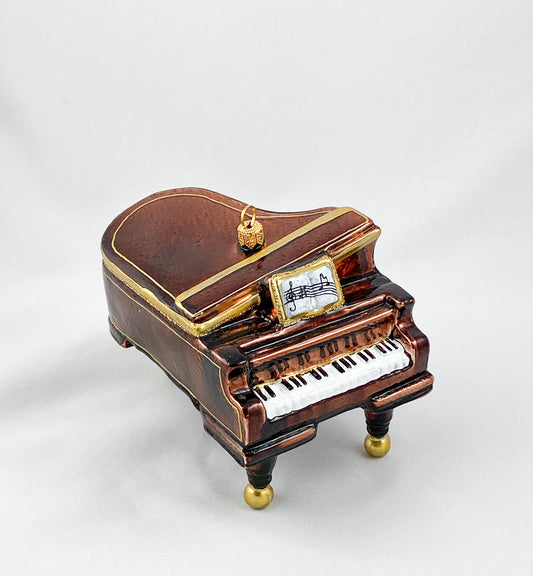 Brauner Flügel oder Piano
