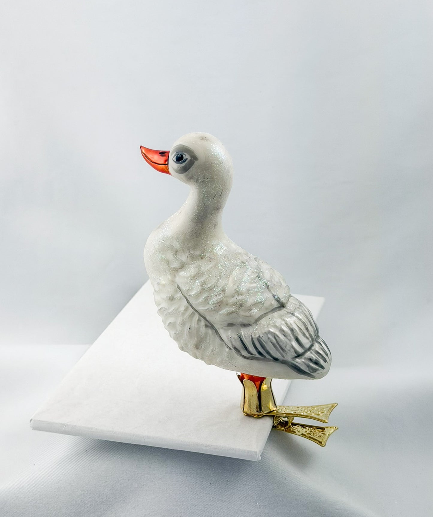 Weisse Gans auf Clip
