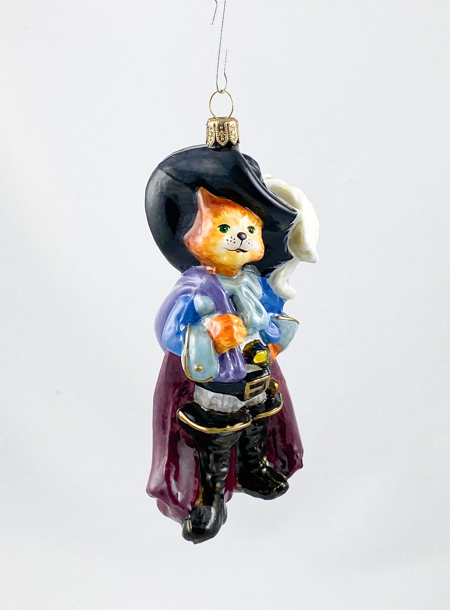 Puss in Boots with White Feather Plume AtlasArt