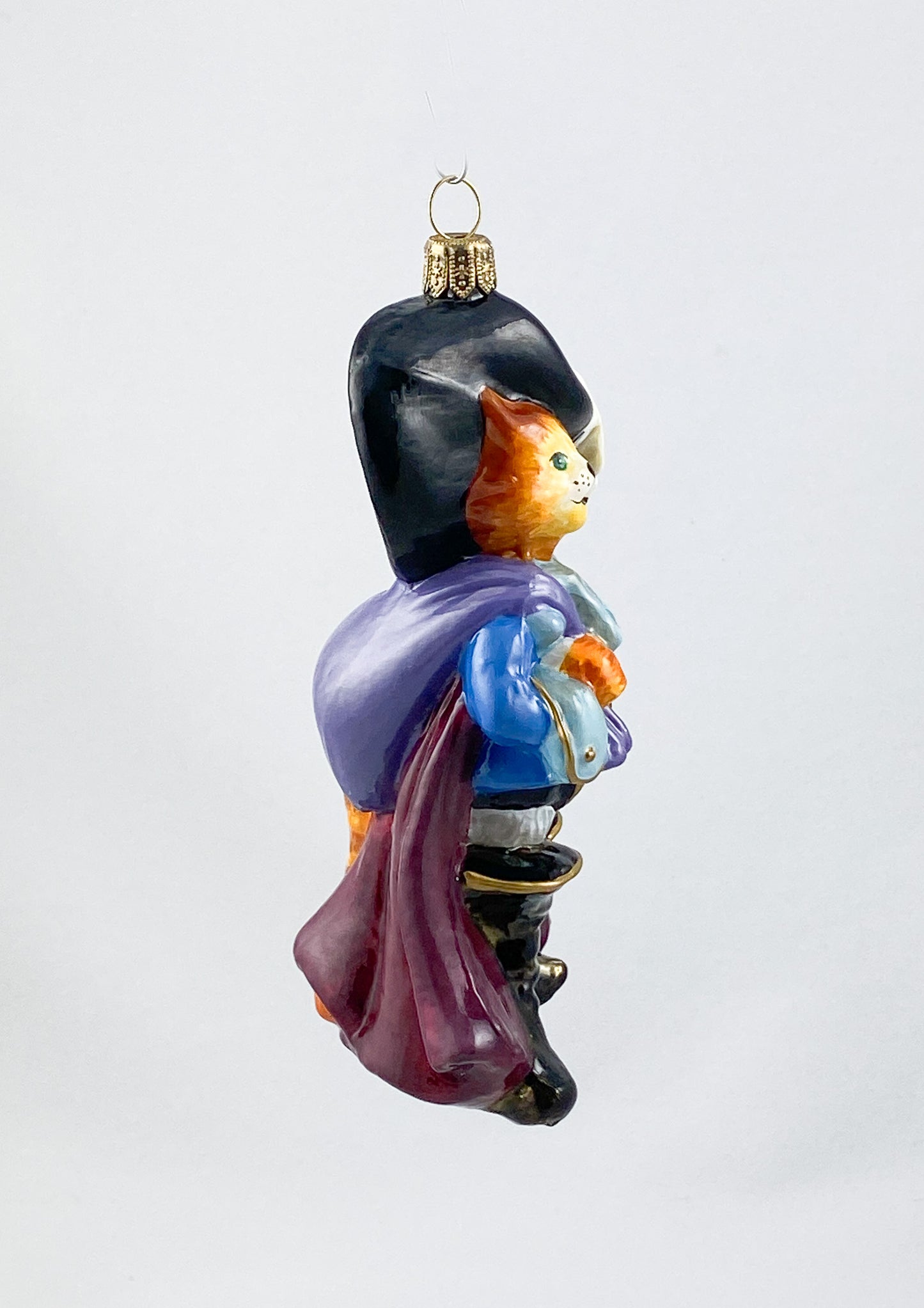 Puss in Boots with White Feather Plume AtlasArt