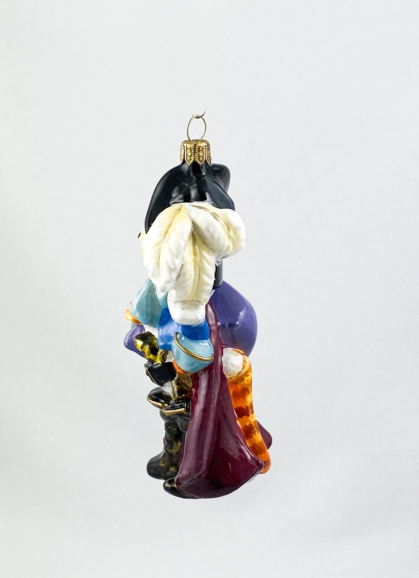 Puss in Boots with White Feather Plume AtlasArt