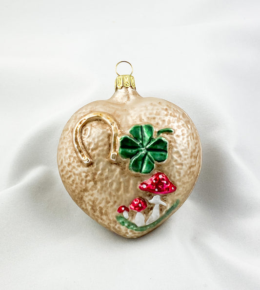 Herz mit Hufeisen, Glücks-Klee und Fliegenpilz