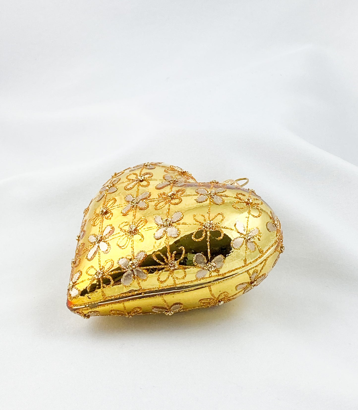 Herz gold glanz mit Blumen-Karomuster