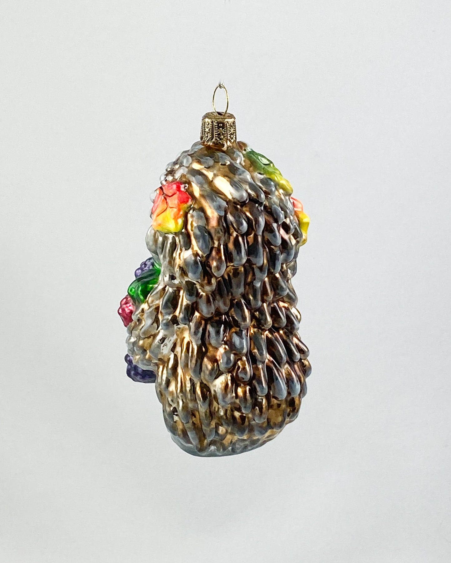 Hedgehog brings a basket full of blackberries AtlasArt