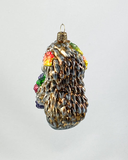 Hedgehog brings a basket full of blackberries AtlasArt