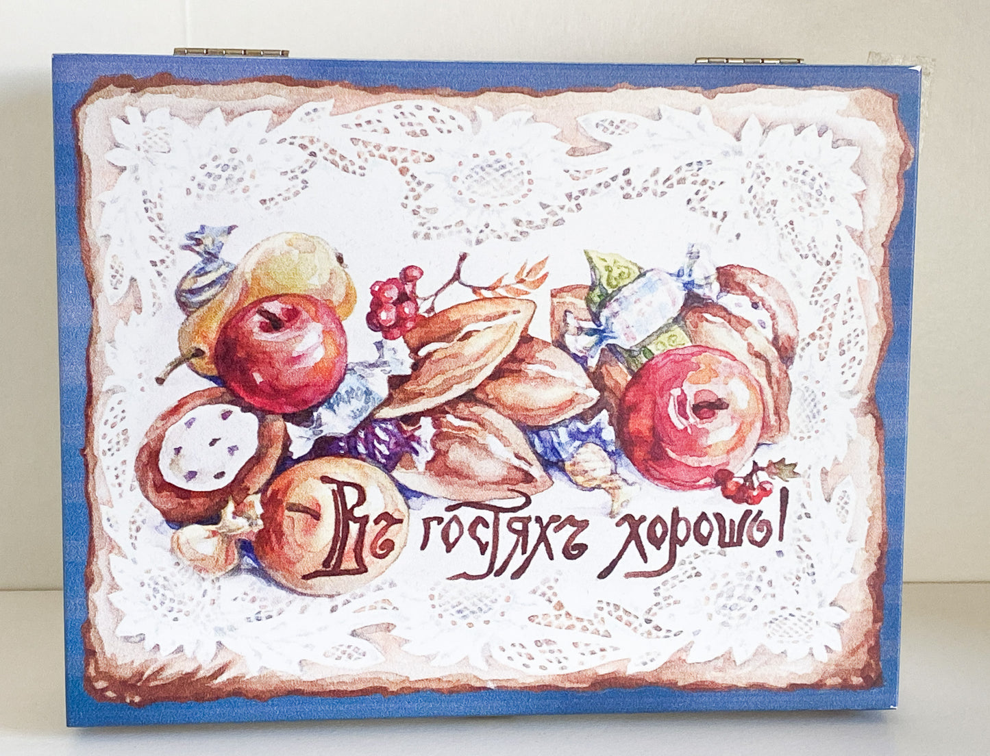 Two children in a hedgehog sleigh, set of 2, in a wooden box