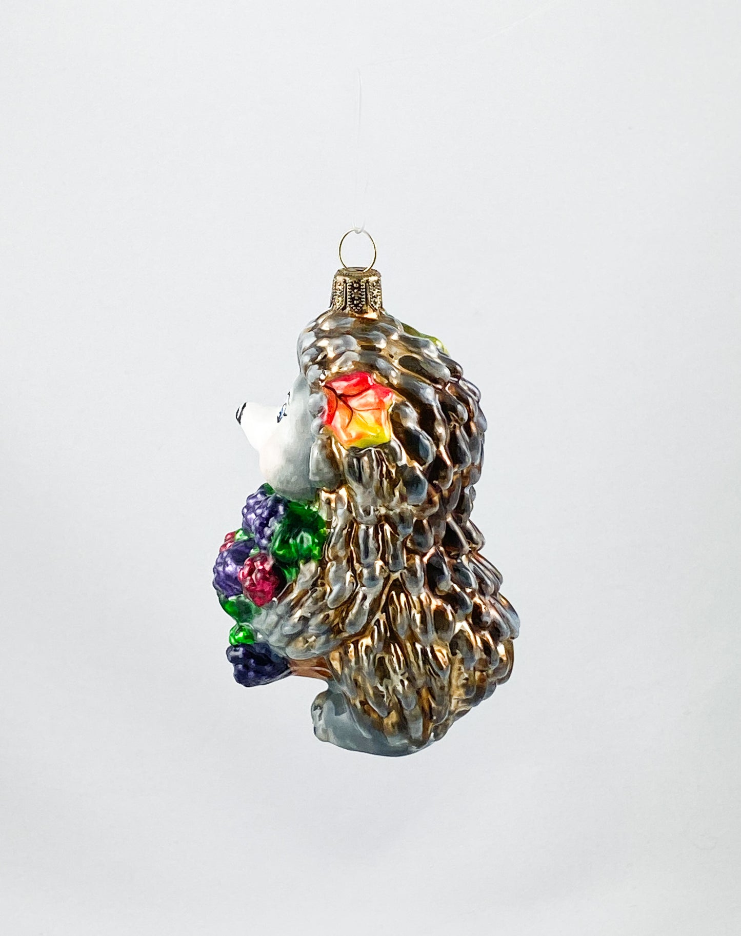 Hedgehog brings a basket full of blackberries AtlasArt