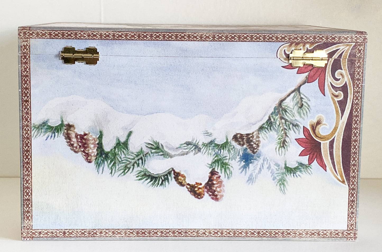 Die Kinder im Wintergewand haben es sich auf dem Tannenast gemütlich gemacht, AtlasArt
